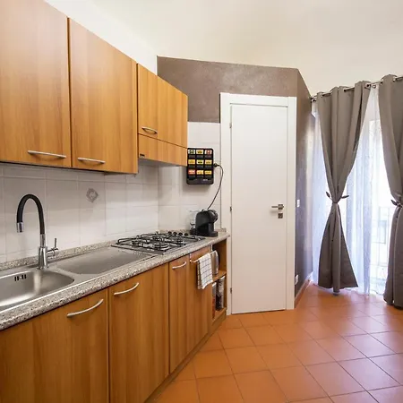 Casa Ruggero 公寓 *